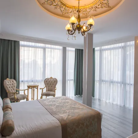 White Monarch Hotel 4*