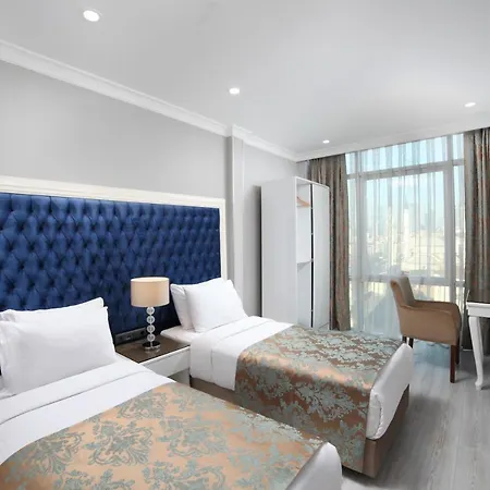 White Monarch Hotel 4*