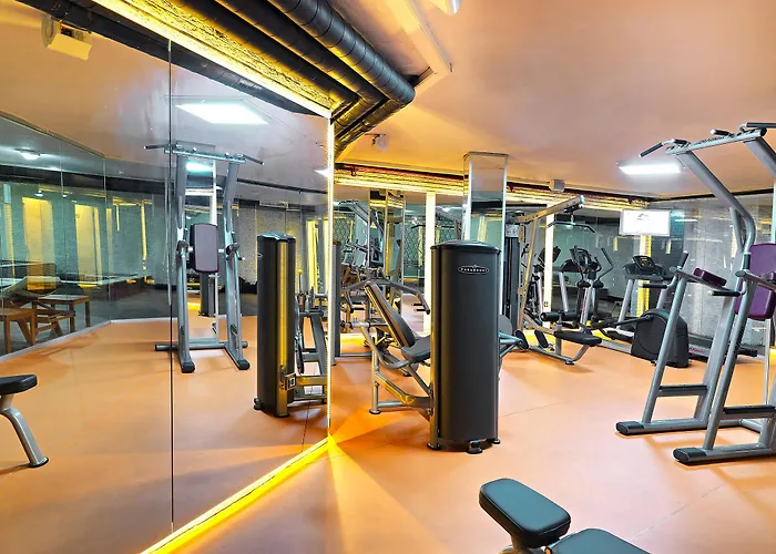 Hotel White Monarch 4*