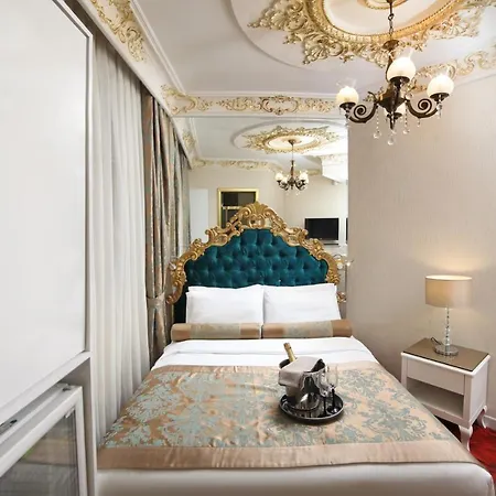 White Monarch Otel 4*