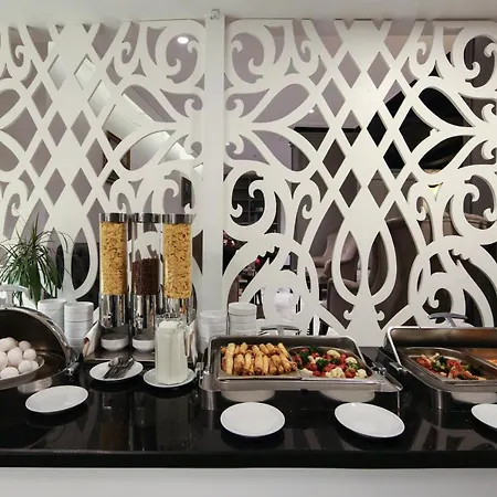 White Monarch Otel 4*