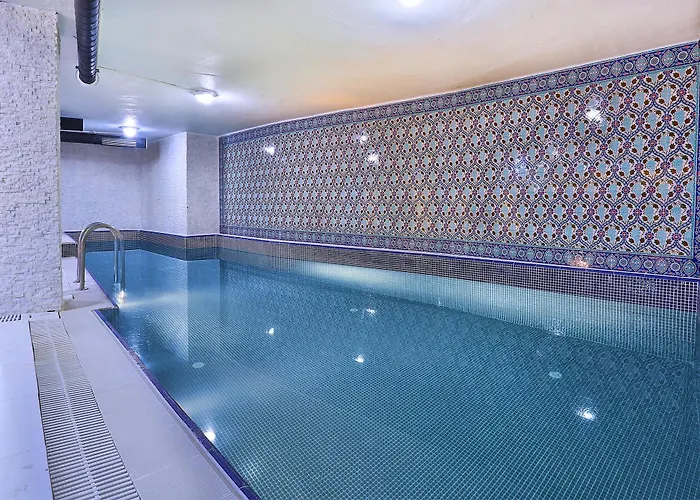 White Monarch Hotel 4*