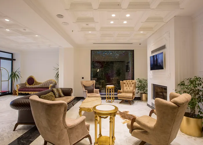 Hotel White Monarch 4*