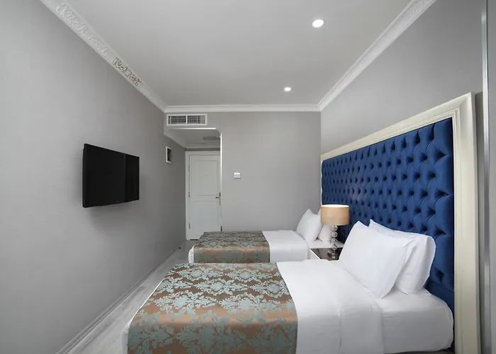 Hotel White Monarch 4*