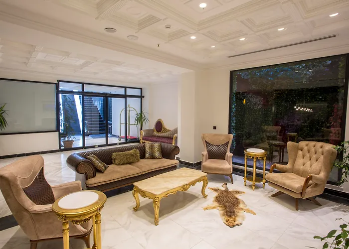 White Monarch Hotell