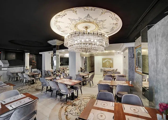 White Monarch Hotell