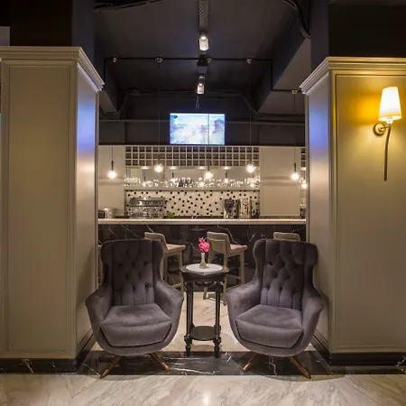 호텔 White Monarch 4*